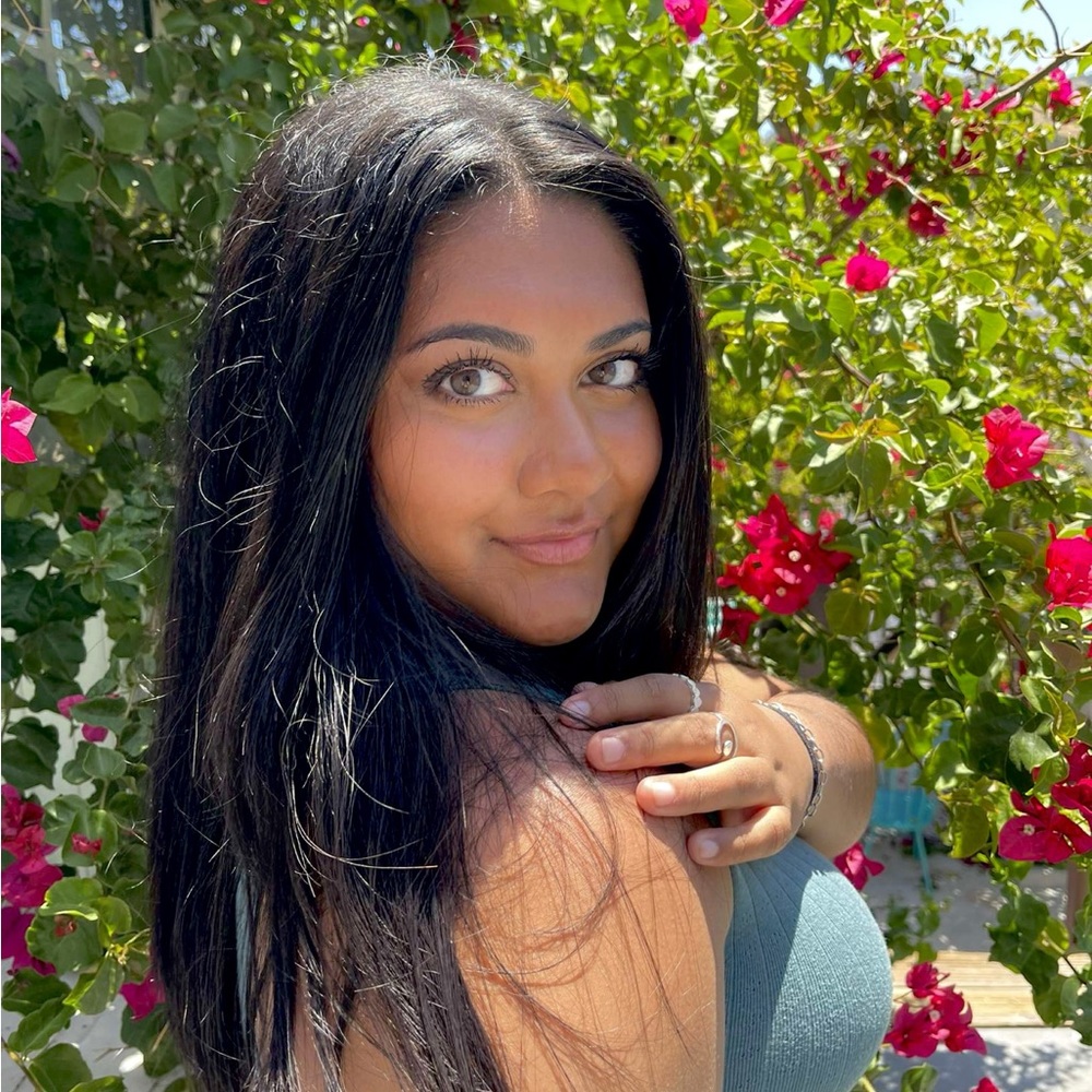 Meet your Posher, Maria